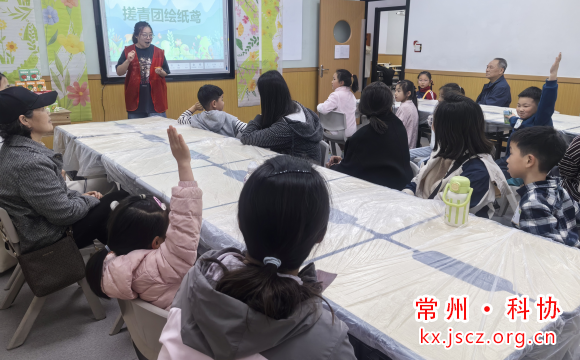 指尖寻春韵 民俗润童心